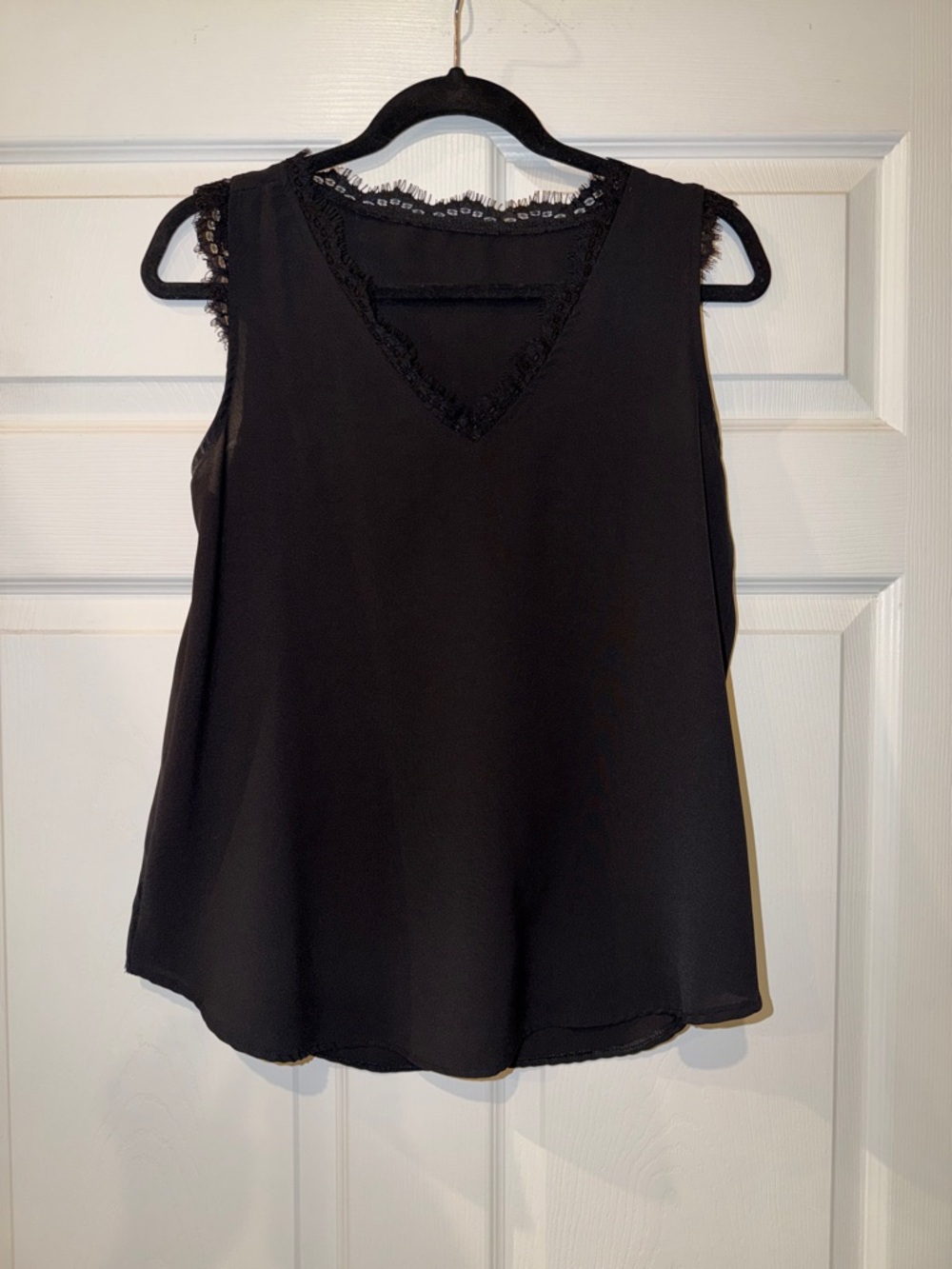 Lace-Trim V-Neck Sleeveless Top - Black